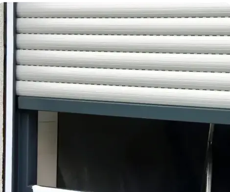 menuisier fenêtres Chartres-de-Bretagne-1