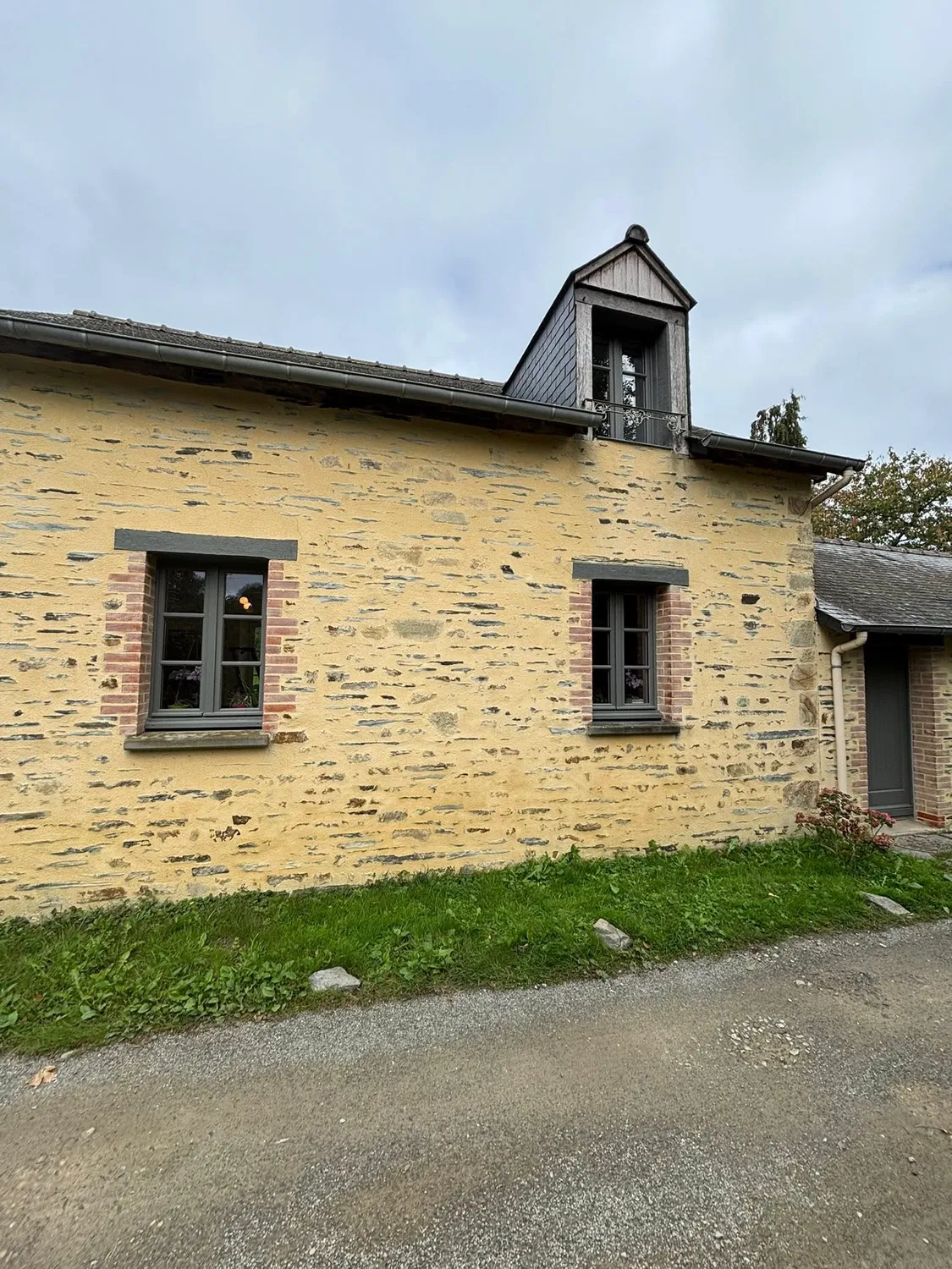 menuisier fenetres thorigne fouillard