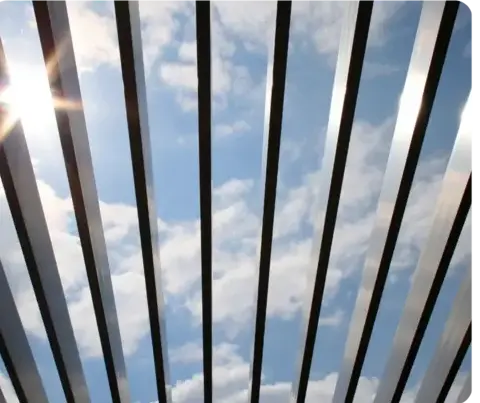 stores bannes sur mesure Chartres-de-Bretagne-1