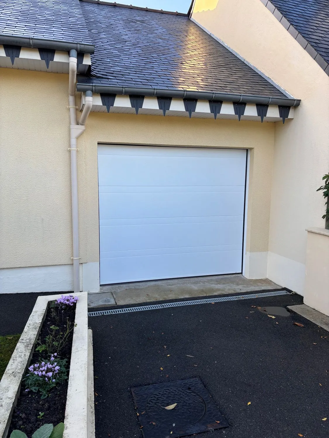 stores bannes sur mesure vitre